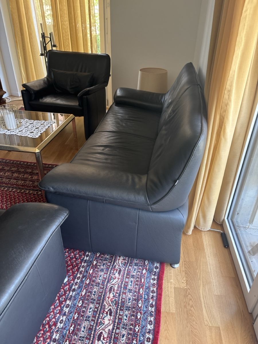Sofas: Ledersofa Lauuser 3er, 2er und Sessel – D'occasion à Winterthur par Pescheweber 2