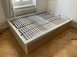 Ikea Bett mit 2 praktischen Schubladen und Lattenrost