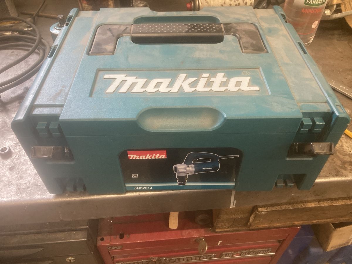 Makita Tutti gli attrezzi: Makita Blechknabber – Nuovo (secondo la descrizione) da Stechelberg venduto da bieter12345 2