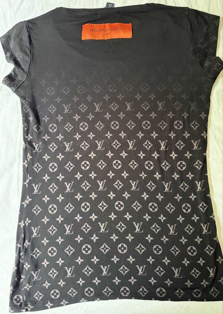 Louis Vuitton T-shirt: Louis Vuitton Damen T Shirt M – Usato da Hünibach venduto da Falken83 2
