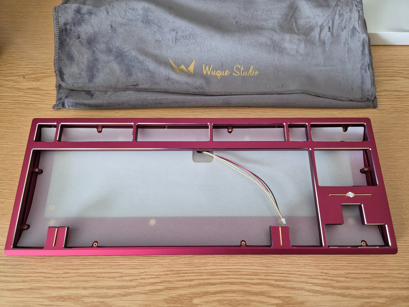 Tastiere: SALE - Promise87 Keyboard Burgundy mit Originalverpackung – Nuovo e nell'imballaggio originale da Romanshorn venduto da Rn222