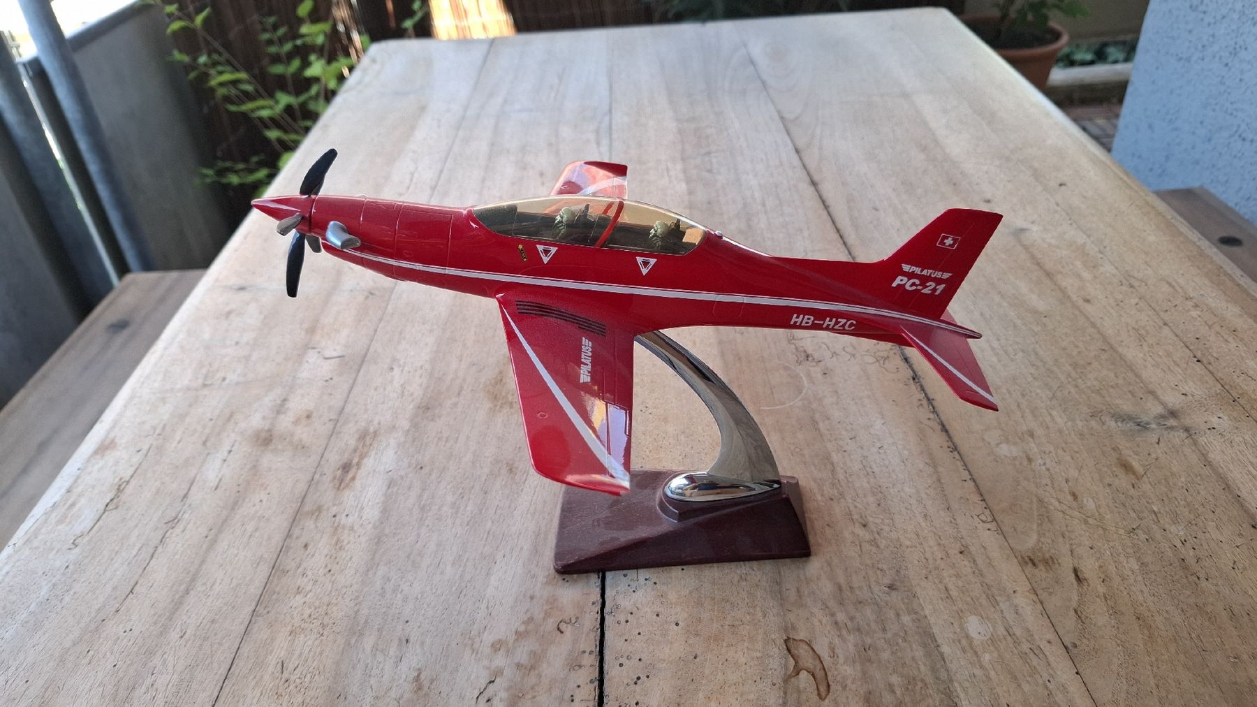 Schweizer Armee Modellbausätze & Standmodelle: Pilatus PC 21 – Gebraucht aus Zürich von witike 2