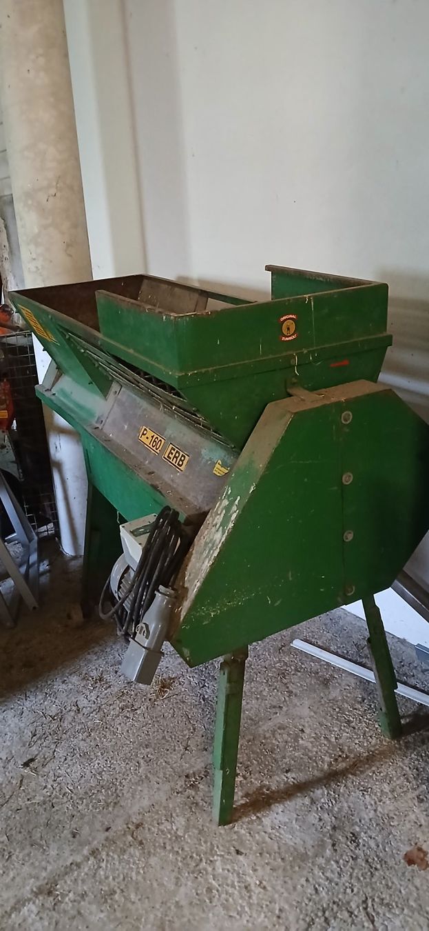 Tutte le macchine: Rüben oder Obstschnetzler – Usato da Titterten venduto da luz11