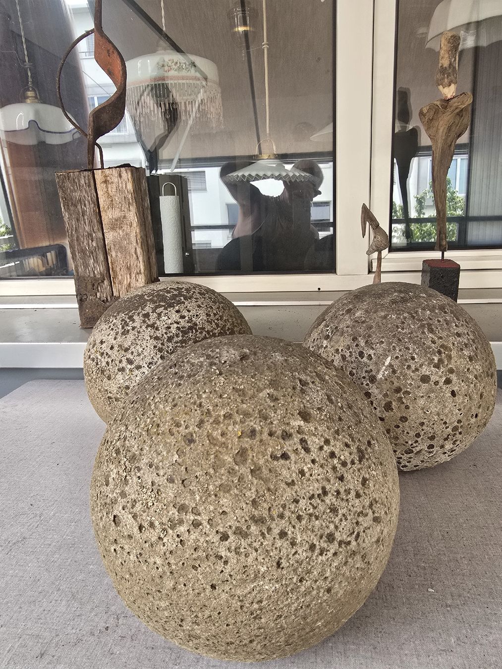 Toutes les décorations: 3 Steinzeug Kugeln – D'occasion à Biel/Bienne par alexriveros2 2