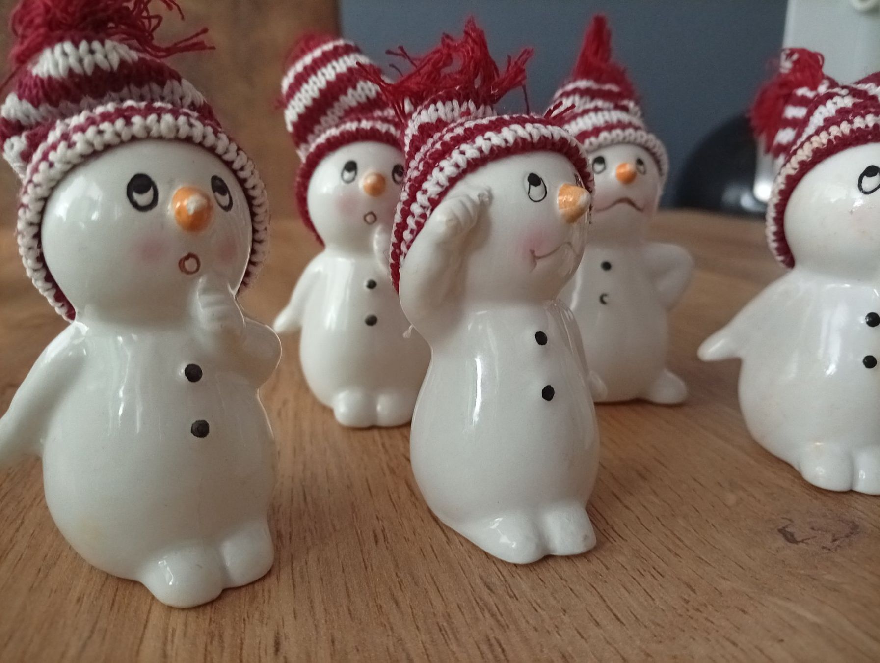 Tutte le decorazioni: 8 x Deko Figuren, Neu – Nuovo (secondo la descrizione) da Luzern venduto da GoSecond 1