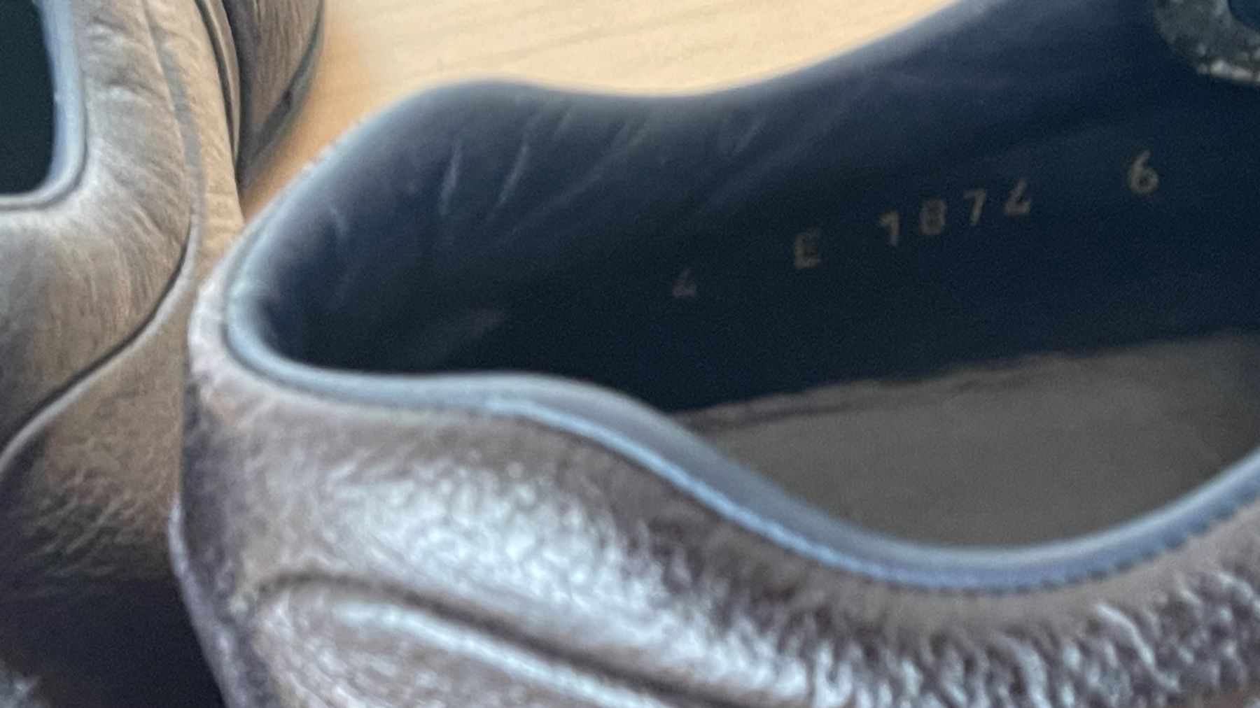 Prada Scarpe da uomo: PRADA Linea Rossa Collection 40 /NP560CHF Leather – Nuovo (secondo la descrizione) da Kölliken venduto da Prscoo 7