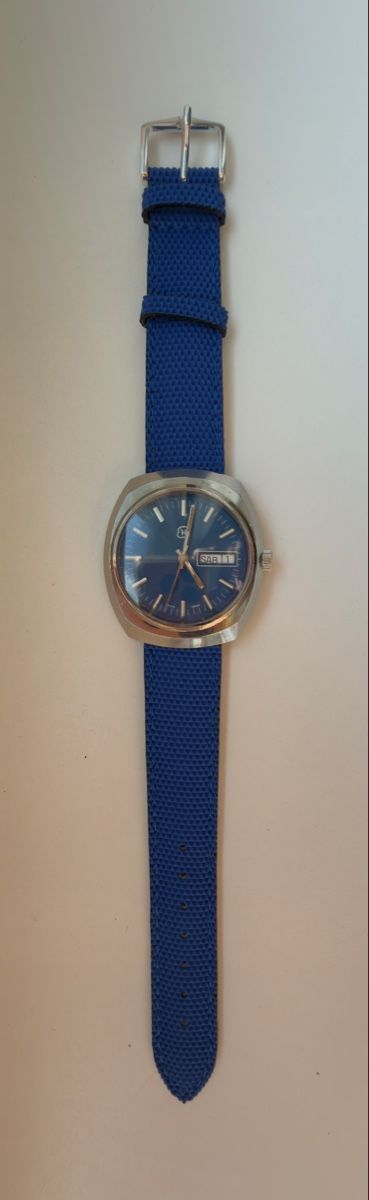 Montres: FHF Automatic uhr 38,8mm mit Krone funktioniert – D'occasion à Zürich par Fidel59 9