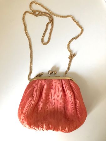 Chice Tasche mit Goldkette