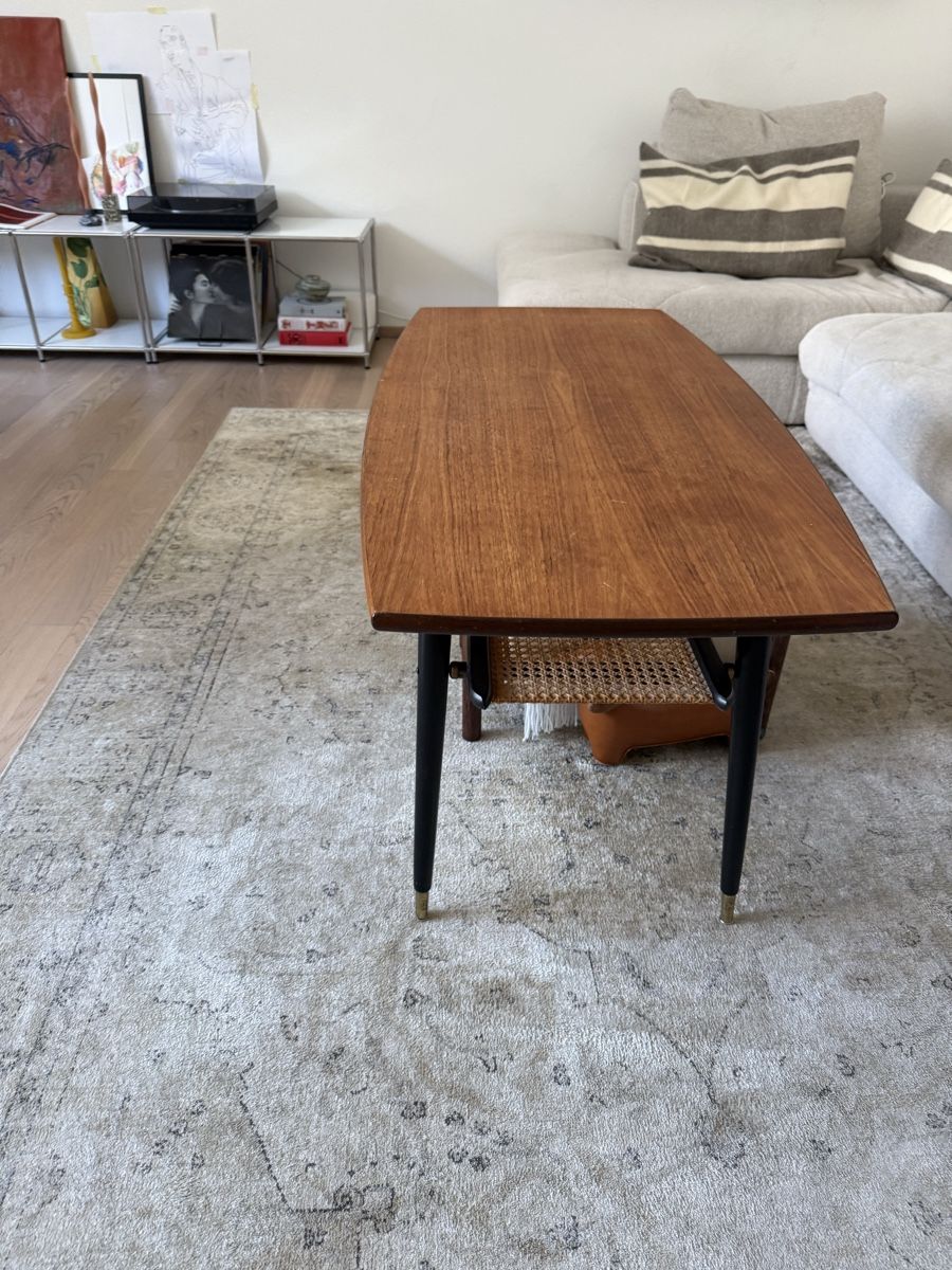 Tavoli: Rattan mid century Scandinavian coffee table – Usato da Zürich venduto da AlineCr