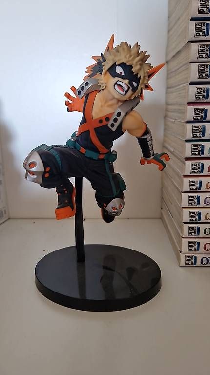 Figurines: Katsuki Bakugo - Figurine  – D'occasion à Palézieux-Village par oce_yc95 3