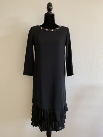 MAXMARA: Neues elegantes schwarzes Kleid mit Verzierungen 38
