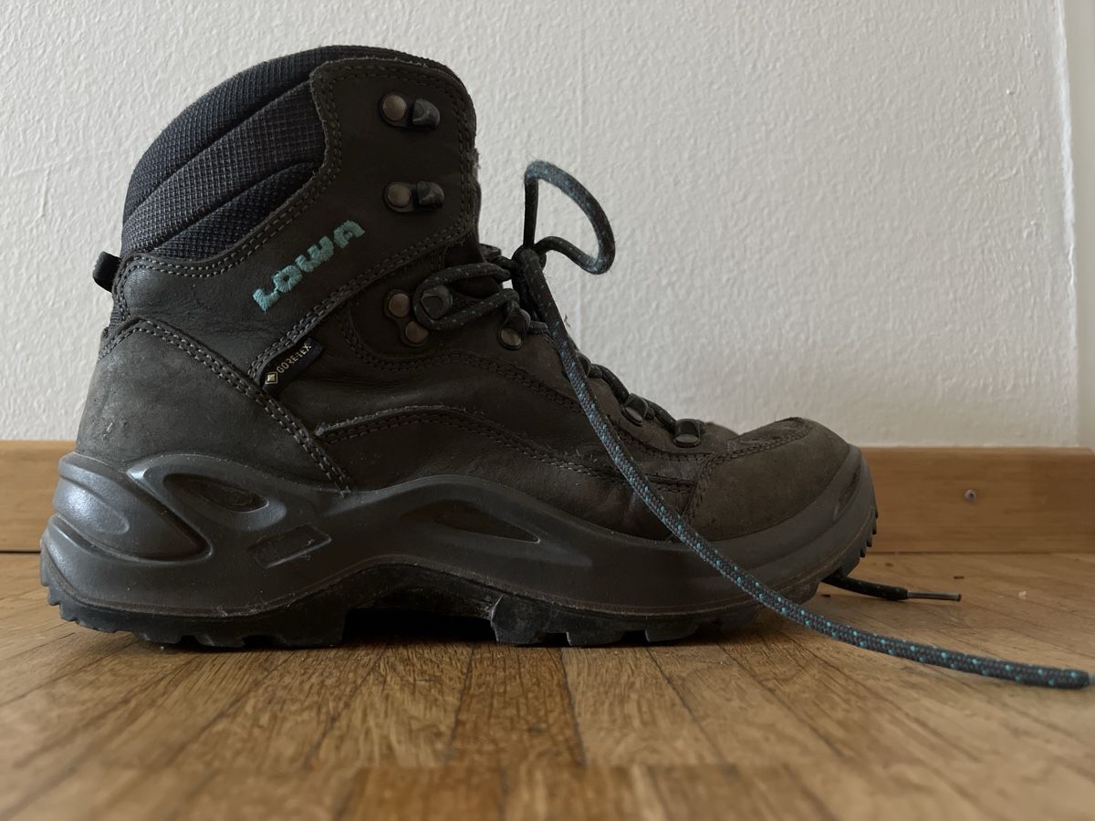 Lowa Scarpe da uomo: Lowa Renegat Wanderschuhe Gr. 39 1/2 – Usato da Greifensee venduto da Steini777 1