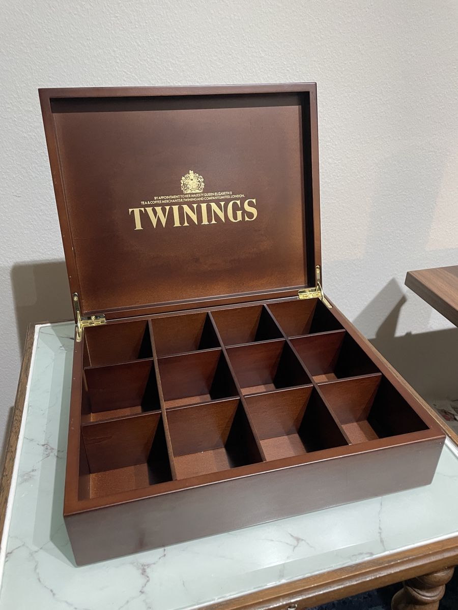 Contenitori & Simili: Original Twinings Tee Box 12 Fächer – Usato da Oberengstringen venduto da krumpaszky