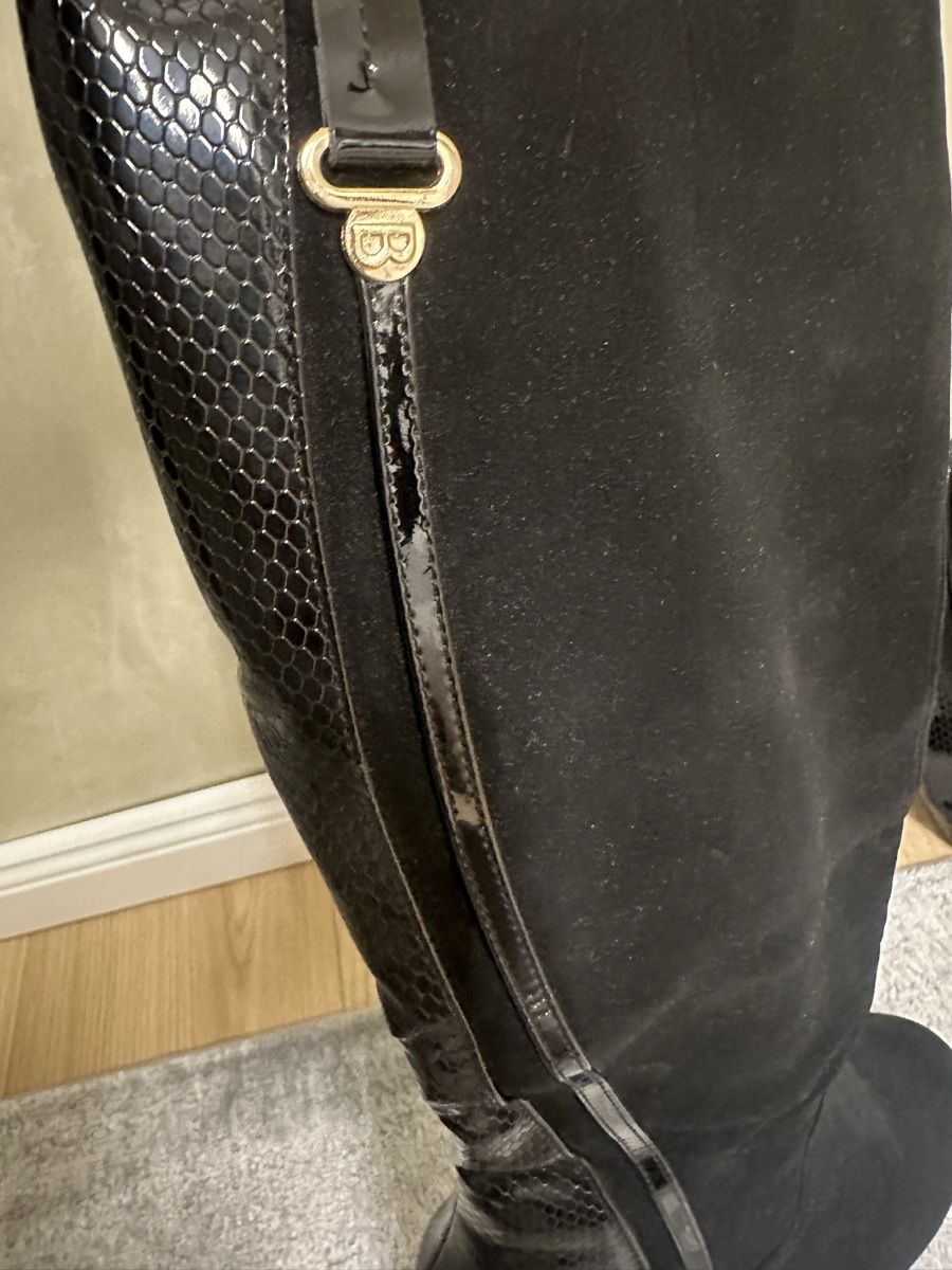 Scarpe da donna: Schwarze Wildleder Stiefel Gr. 38 – Nuovo (secondo la descrizione) da Sevelen venduto da Stopglobal. 3