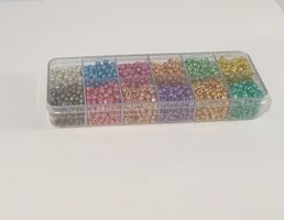 Preciosa Rocailles Glasperlen Set in Box mit 12 Farben