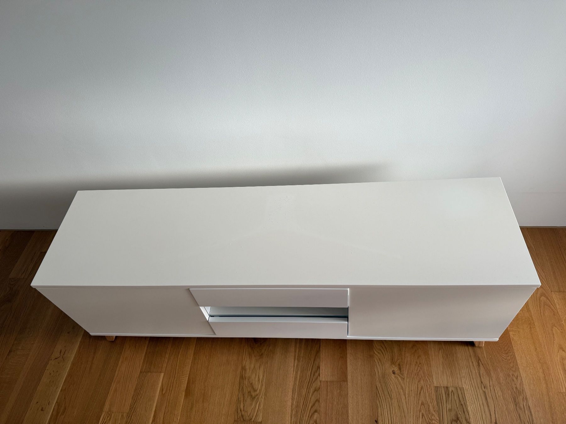 Micasa TV Möbel: TV-Sideboard, weiss, Holzfüsse – Gebraucht aus Zürich von den_l6kk 1