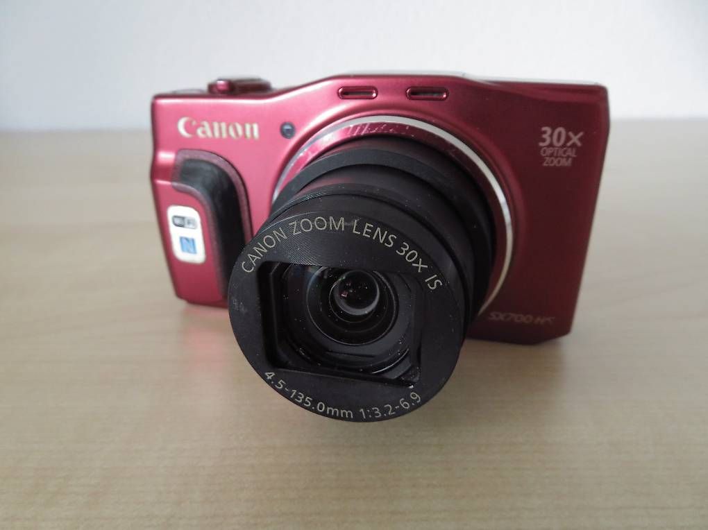Canon Kamera: Canon Kompaktkamera SX700 HS Rot – Gebraucht aus Ortschwaben von CitrousD