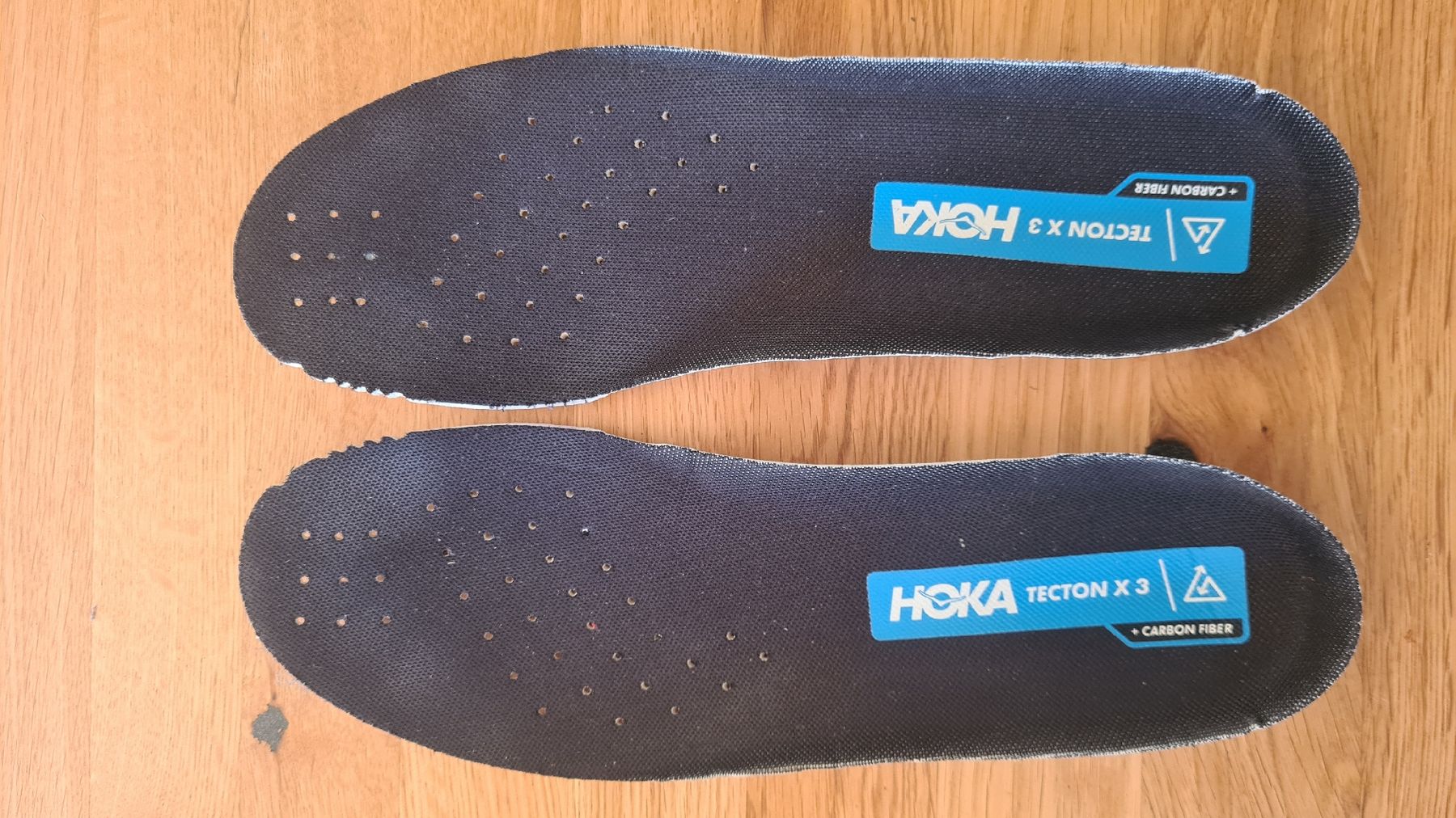 Hoka One One Scarpe da uomo: Hoka Tecton X3, taille 44 – Nuovo (secondo la descrizione) da Corbeyrier venduto da hel_t5mq 5