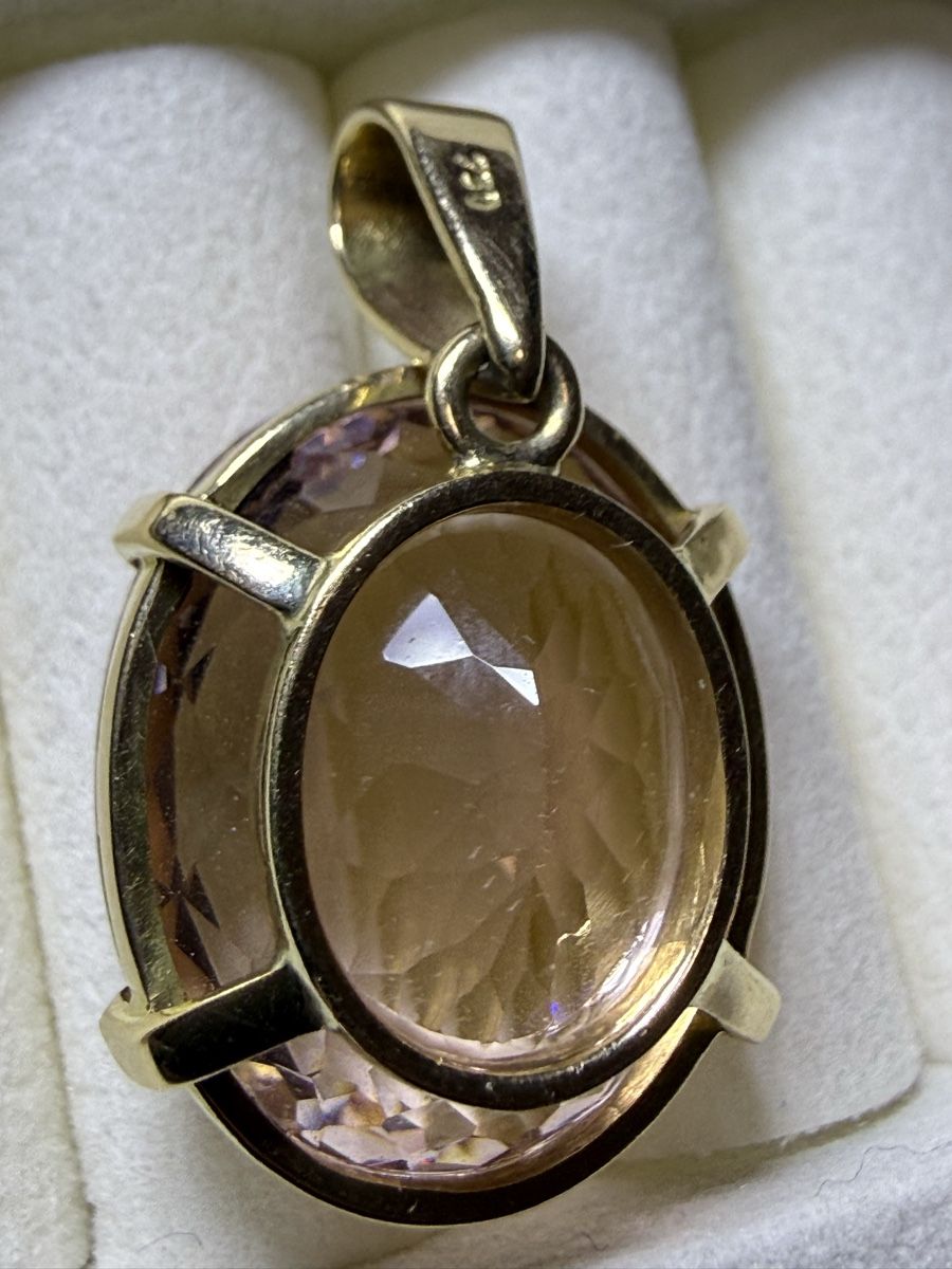 Ciondoli: Anhänger Gold 18k mit Morganit – Usato da Oberhof venduto da RealStone 1