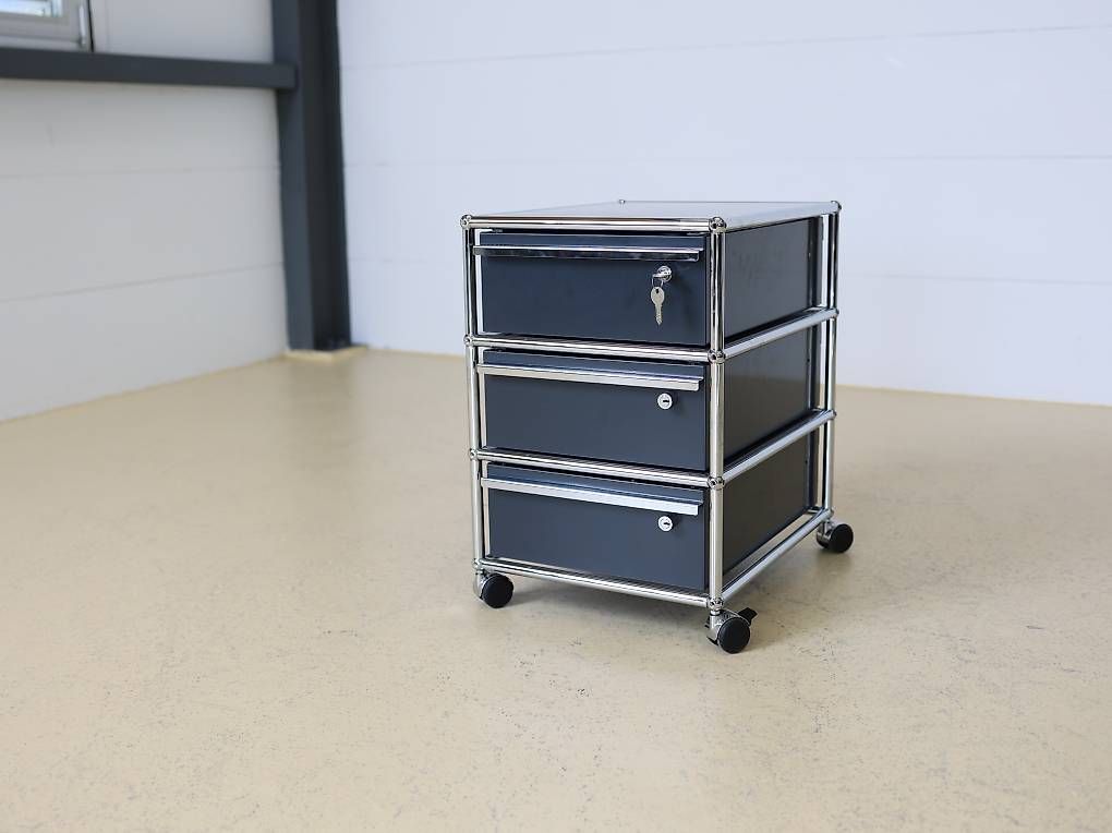 USM Korpus: USM Haller Rollcontainer Anthrazitgrau – Gebraucht aus Meinisberg von atelier_TILIJA 9