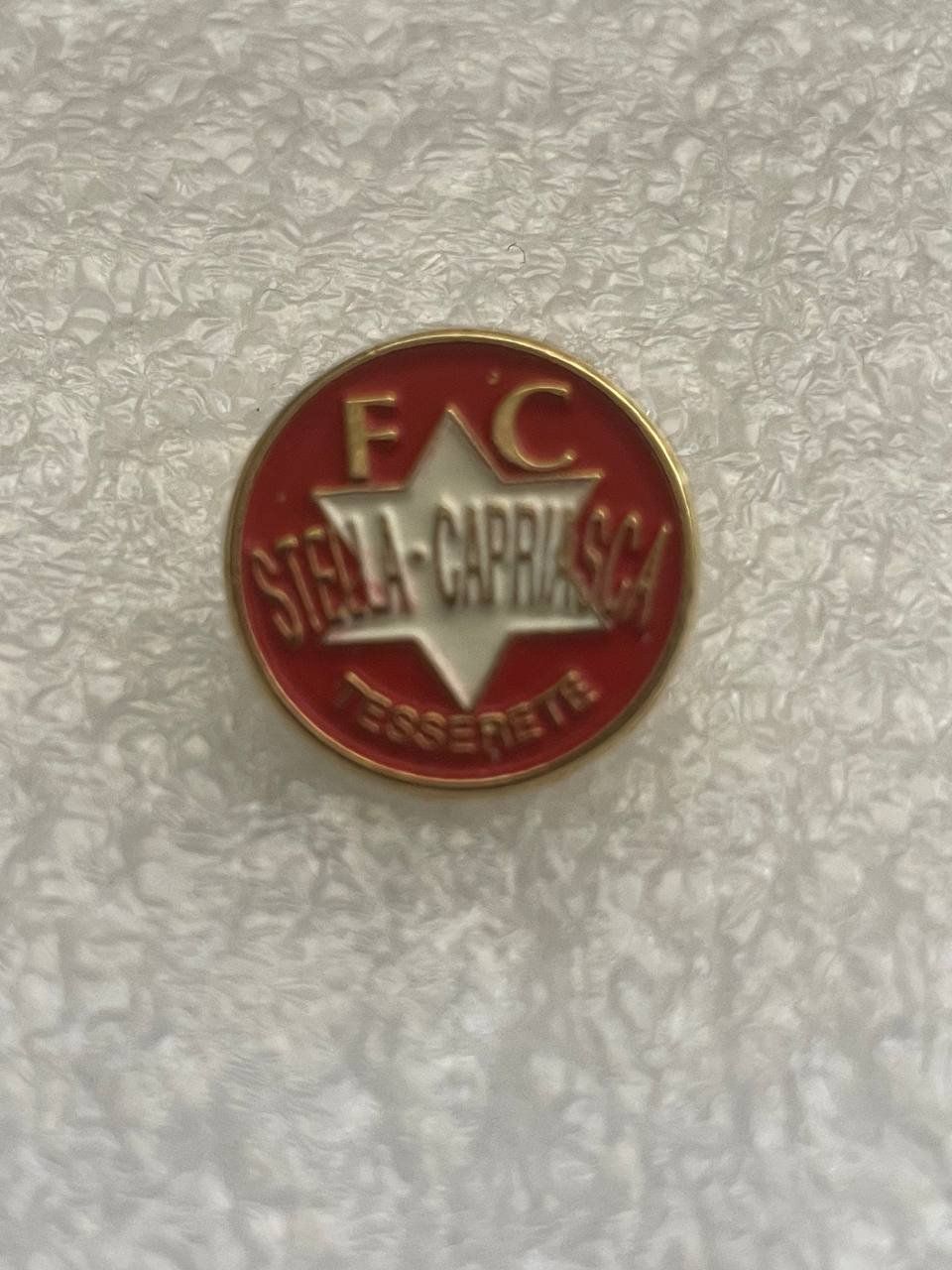 Placchette & Badge: 232. Pin - FC Stela-Capriasca – Usato da Luzern venduto da Irek