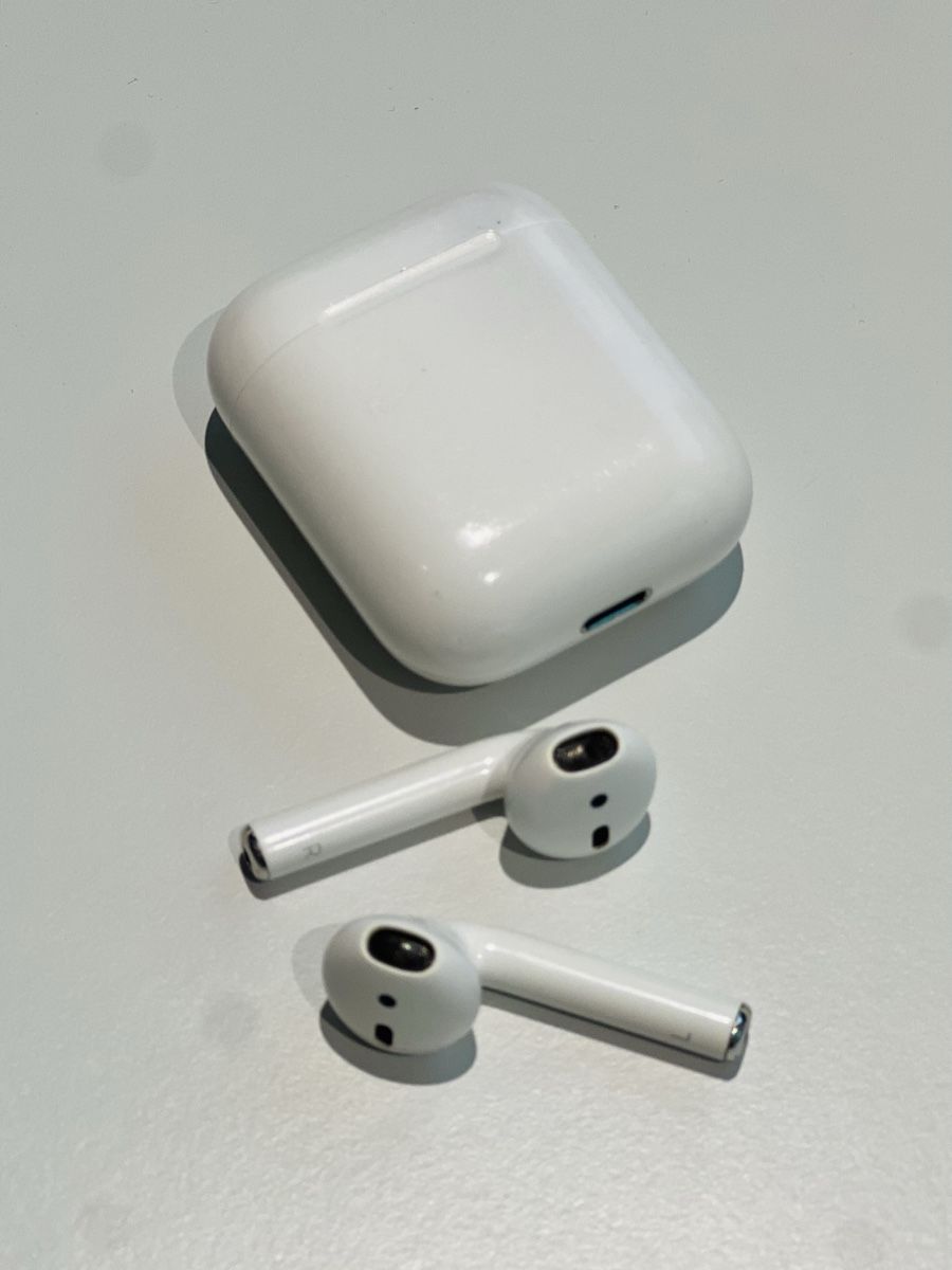 Apple Kopfhörer: Apple AirPods – Gebraucht aus Ebikon von may_vx87 1