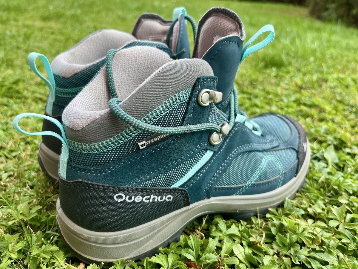 Decathlon Scarpe da donna: Quechua Damen Wanderschuhe / Trekkingschuhe Waterproof Gr:37 – Usato da Zürich venduto da Hypera 1