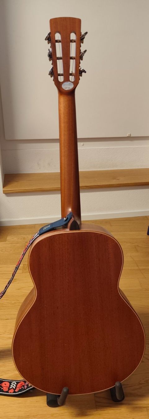 Strumenti musicali: Akustik-elektrische  Gitarre mit Tasche "Crafter" – Usato da Andelfingen venduto da p_mettler 3