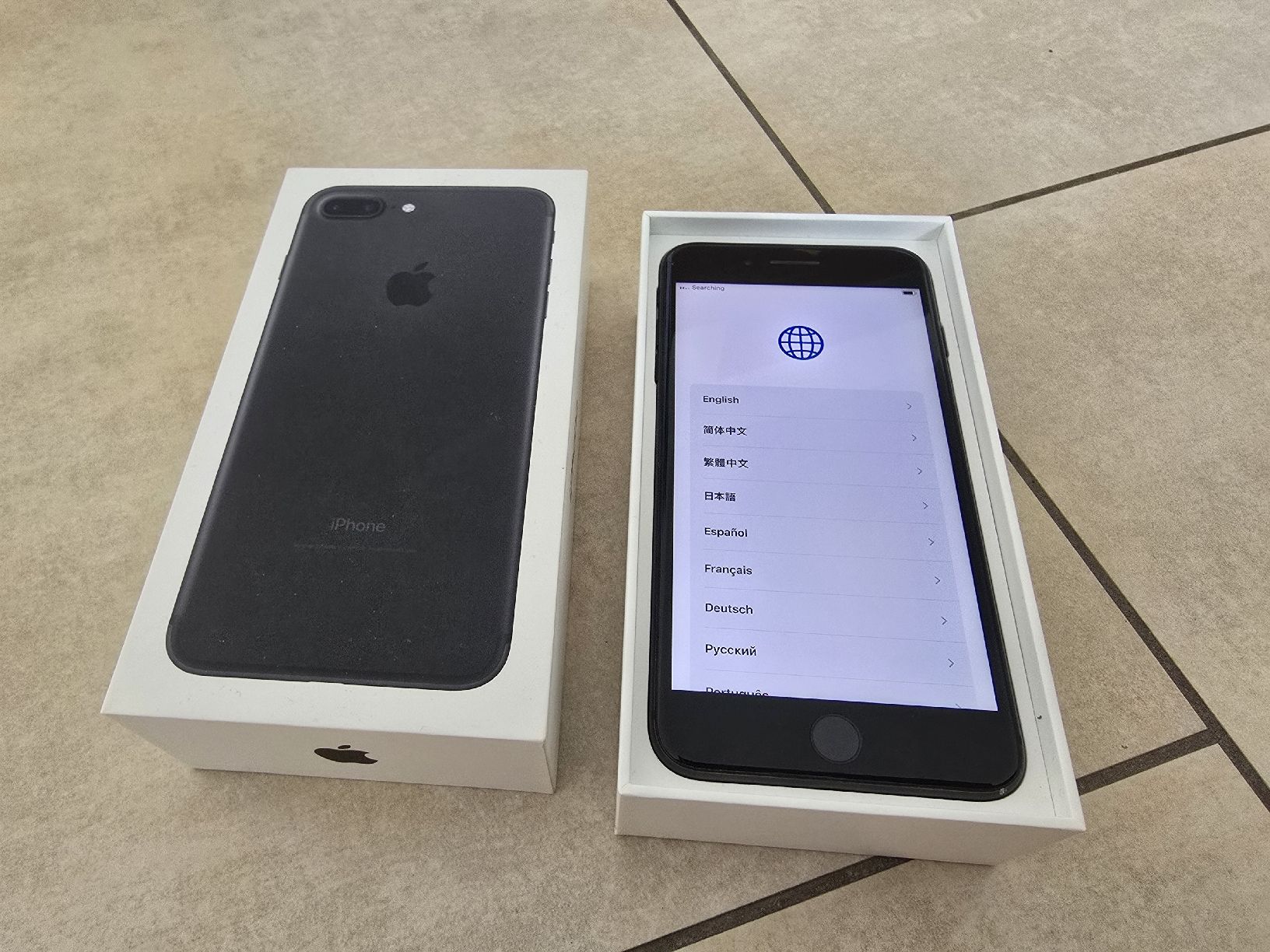 Apple Handys / Smartphones: Apple iPhone 7 Plus - 32GB – Gebraucht aus Rickenbach b. Wil von VeryLovelyThings