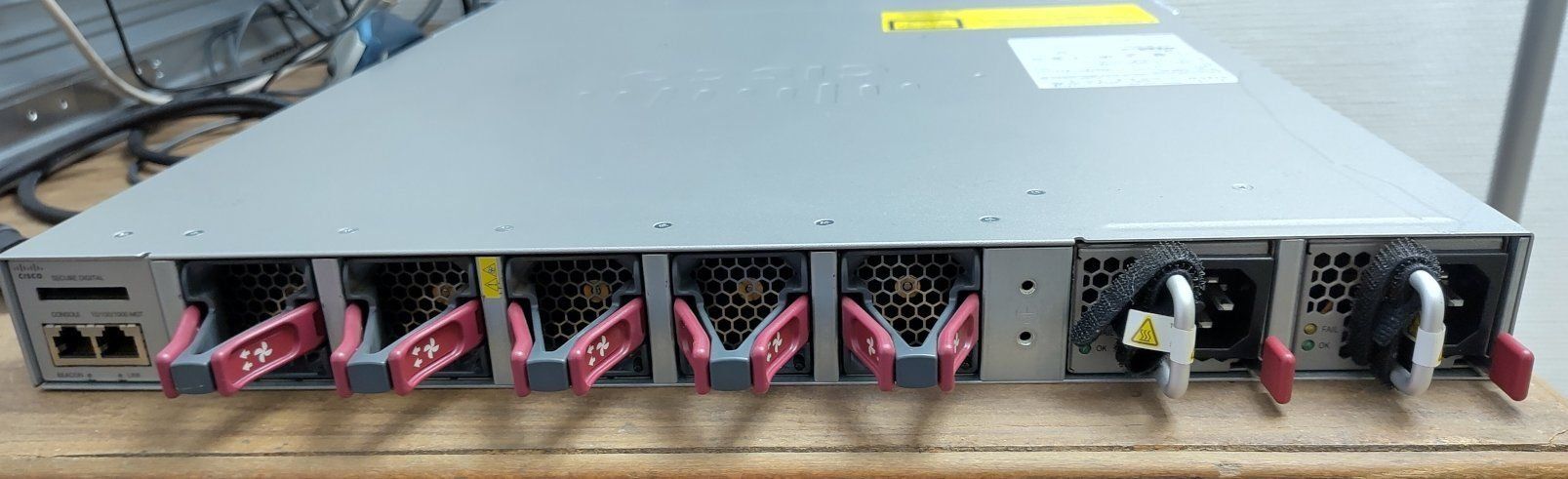 Cisco Hub & Switch: Cisco Catalyst 4500-X 10G Switch – Usato da Pringy venduto da LorenzSonny 2
