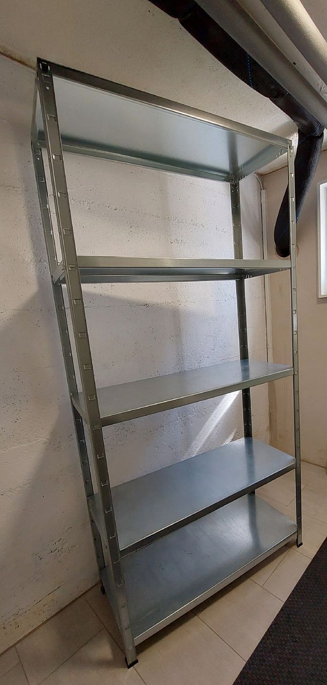 Regale: Regal Metall, Verzinkt.  – Neu (gemäss Beschreibung) aus Kriens von Moenggi2012