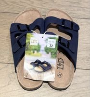 Sandales bleues taille 32 avec étiquette