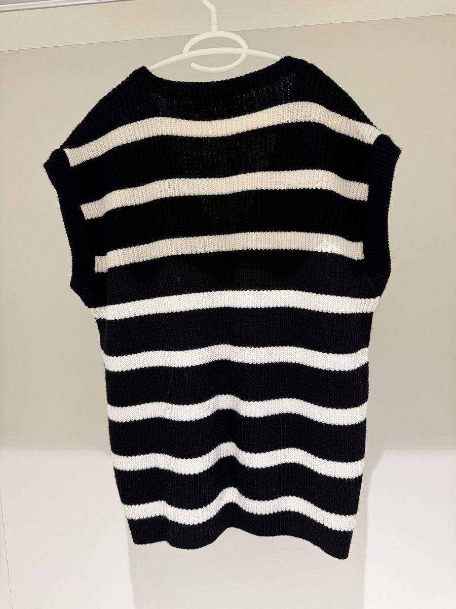 Pullover & Sweatshirts: Trendiger Strickpullunder gestreift, Schwarz/Weiss, S – Gebraucht aus Lenzburg von ofa_6t2z
