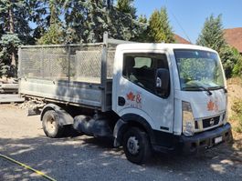 Lieferwagen Nissan Capstar