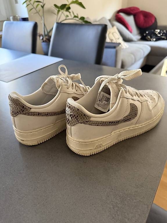 Nike Scarpe da donna: Nike AirForce Sneakers 37.5 – Usato da Basel venduto da jen_k2dq 1