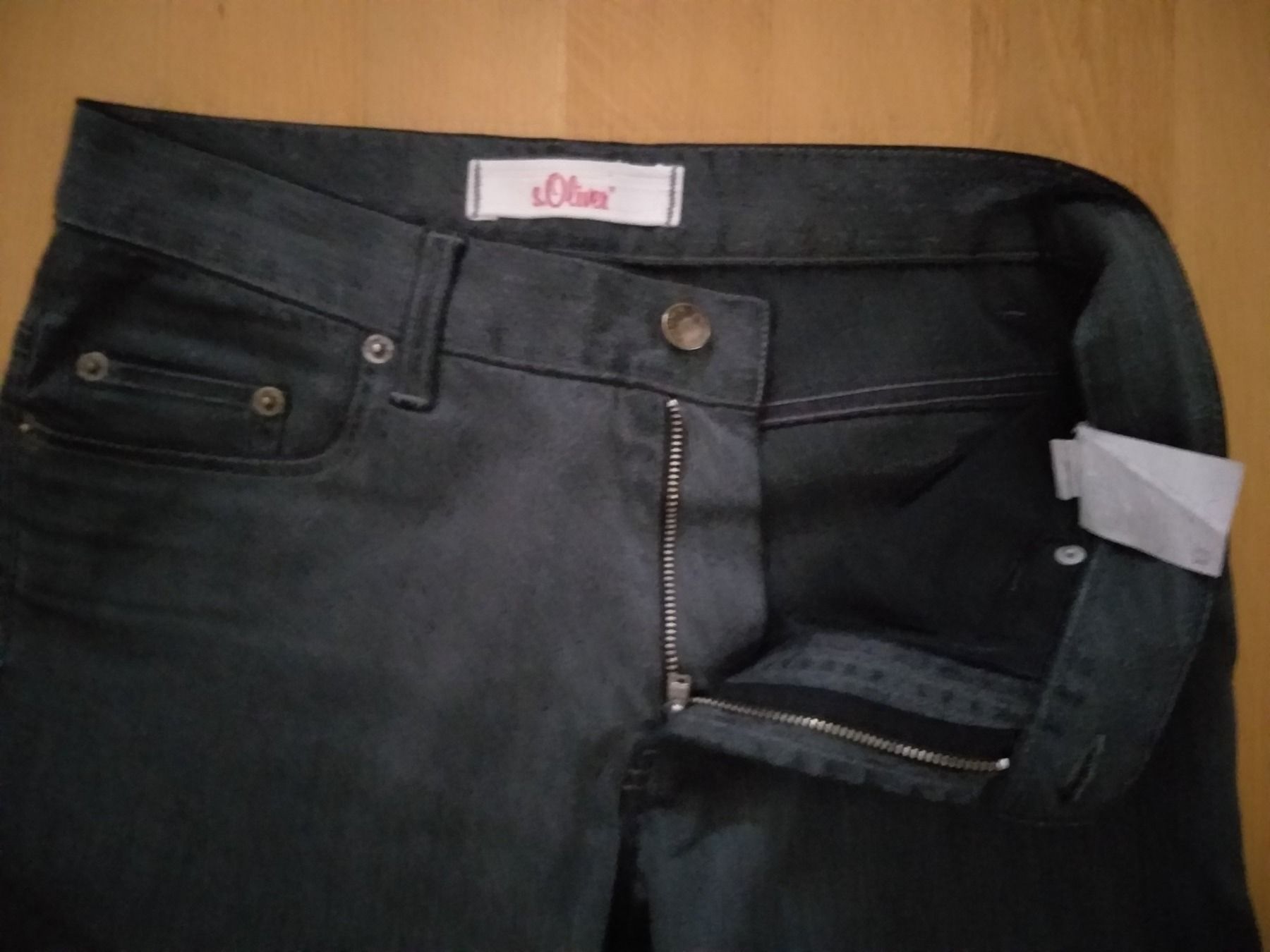 S.Oliver Jeans: S. OLIVER Jeans taille / Grosse 31 – D'occasion à Cossonay-ville par Super-Price-Quality 4