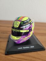Lewis Hamilton – Minihelm 2023 – Spark 1:5 – Mercedes AMG