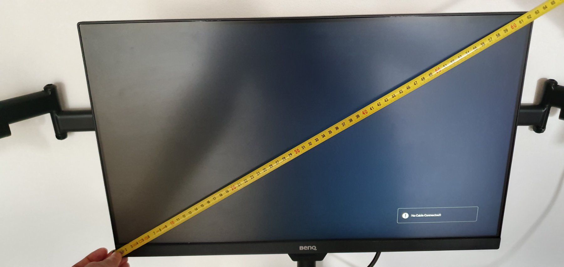 BenQ Monitore: 1 x Bildschirm Benq  24" (Zoll) für Computer oder Gamer. – Gebraucht aus Zürich von Leica.C89 4