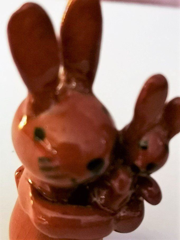 Statuette: Ostern Hasenmutter Handmodeliert Keramik – Nuovo (secondo la descrizione) da Lutzenberg venduto da Truhe 3