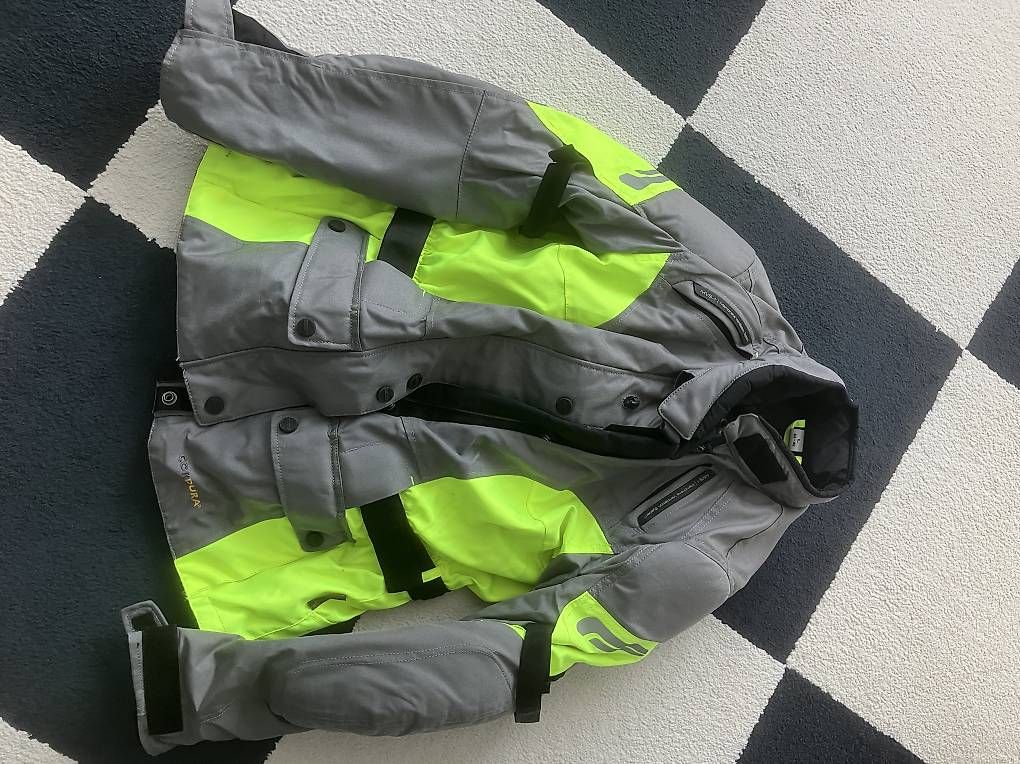 Ensembles & Tailleurs: Damen Motorrad Bekleidung  – D'occasion à Rüthi (Rheintal) par Josiffert0 1