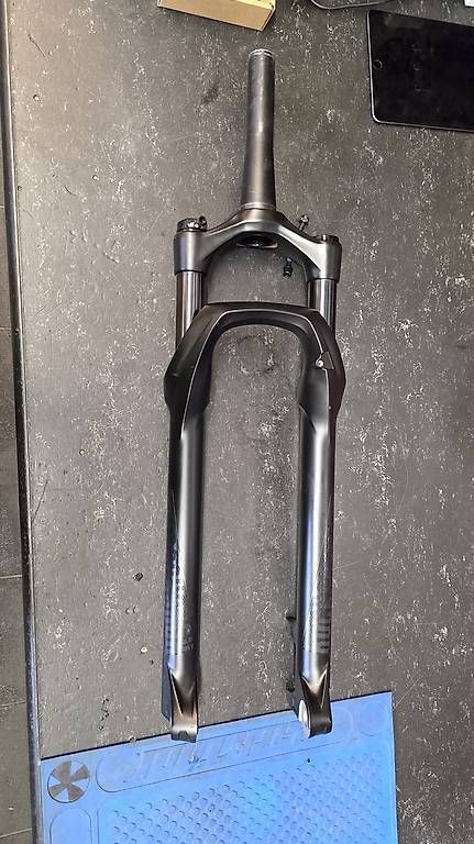 Rockshox Pezzi di ricambio: Rock Show Judy Vedergabel – Usato da Ehrikon venduto da noa_vyp5