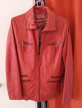 Schicke und neue Kunstleder Jacke