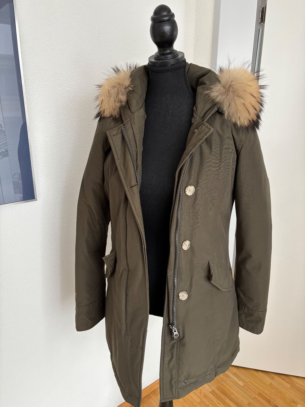 Woolrich Mäntel: Woolrich Arctic Parka, Grösse S, olivgrün – Gebraucht aus Zürich von GGMZ 1
