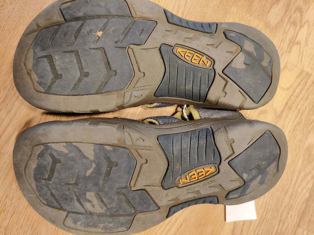 Scarpe per ragazzi: Keen Sandalen Gr. 37 – Usato da Winterthur venduto da M.P.1972 1