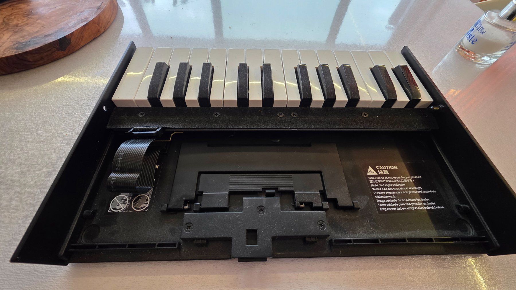 Roland Strumenti musicali: ROLAND JX-08 – Usato da Winterthur venduto da Navitimer 3