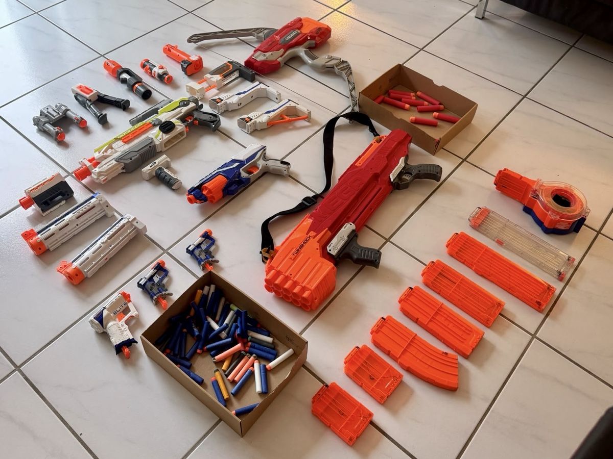 Nerf Jouets: Nerf-Box – D'occasion à Rütihof par Baegi 1
