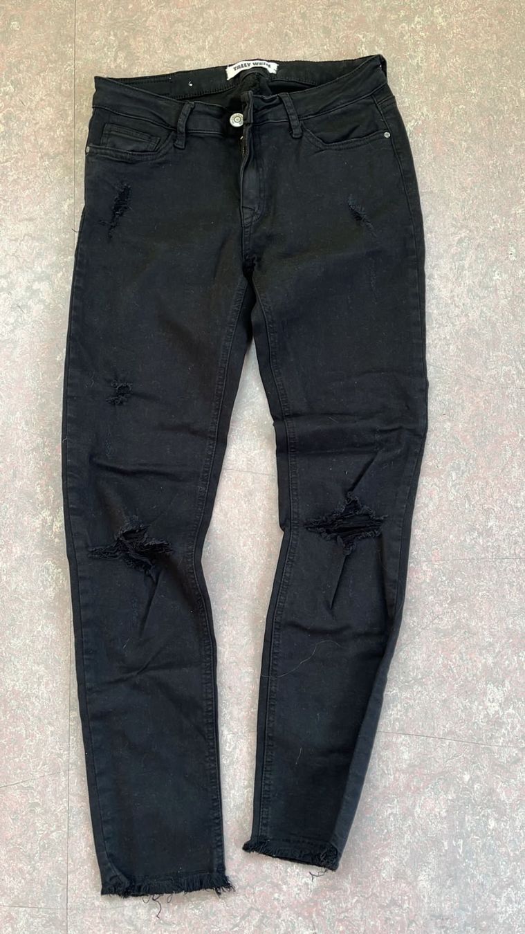 Tally Weijl Pantaloni: Schwarze Hose Gr.40 – Usato da Wiggen venduto da Antoniotto