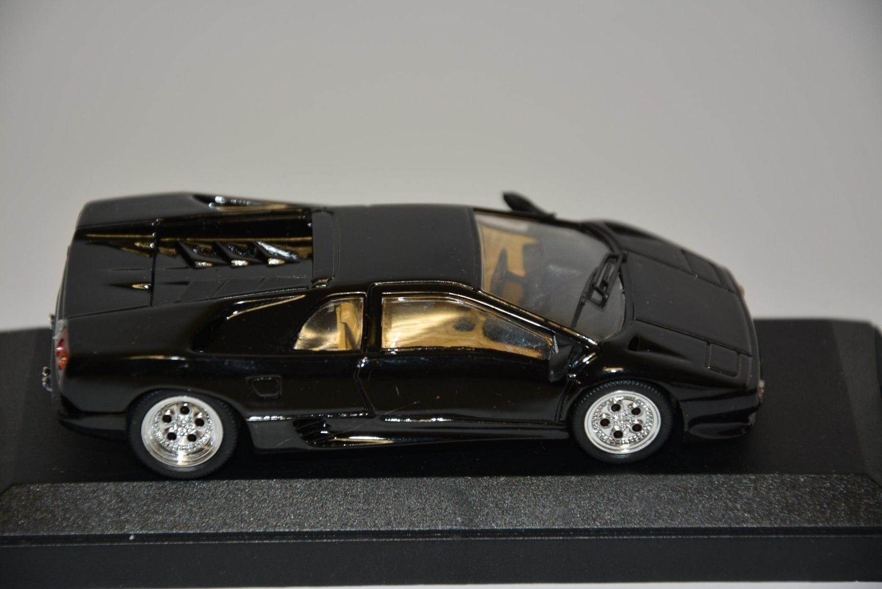 Lamborghini Modellini d'auto: Lamborghini Diablo , Macadam , 1:43 – Nuovo e nell'imballaggio originale da Goldach venduto da Feivel9 4
