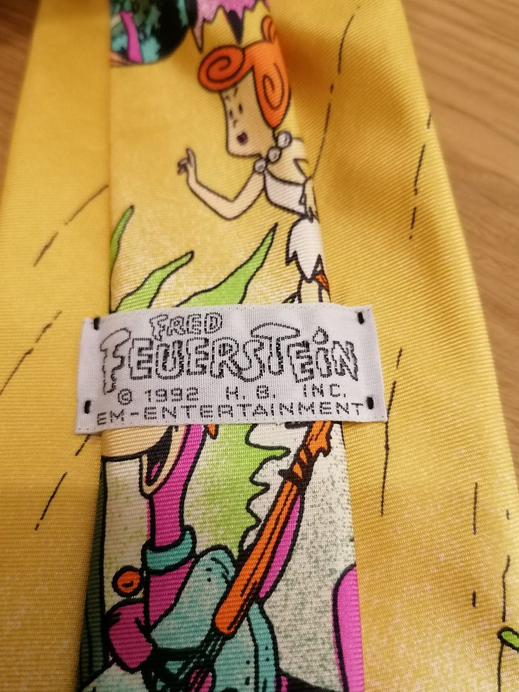 Cravatte: Fred Feuerstein 1992 Krawatte 100% Seide - Nr.110 – Usato da Basel venduto da vintagecollector 2