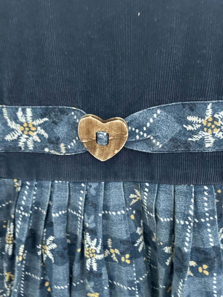 Vestiti & Gonne: Mädchen Dirndl Trachtenkleid Gr 104 dunkelblau  – Nuovo (secondo la descrizione) da Emmenbrücke venduto da Ladyboutique 3
